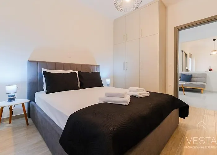 Theofilos Urban Apartment, Close To City Center